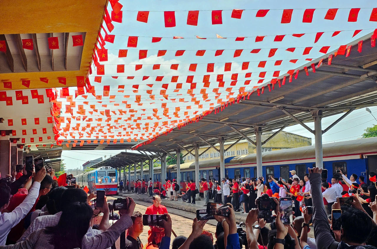 Đón 'đoàn tàu thống nhất' đúng ngày giải phóng 30/4