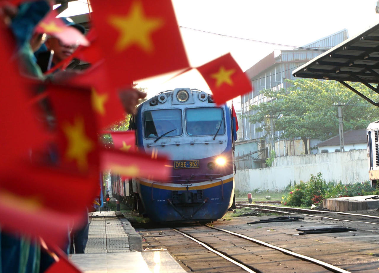 Đà Nẵng trang trọng đón đoàn diễu binh, diễu hành về đơn vị