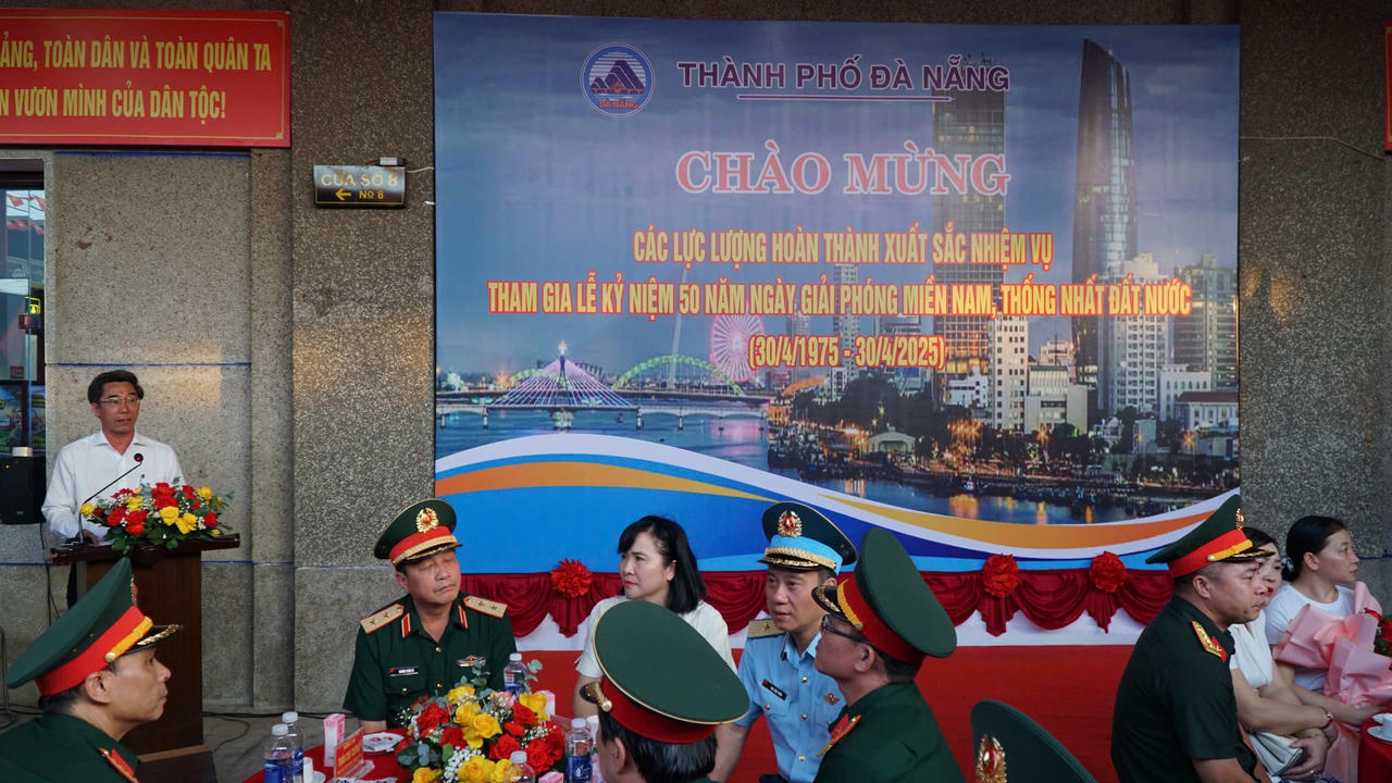 Đà Nẵng trang trọng đón đoàn diễu binh, diễu hành về đơn vị
