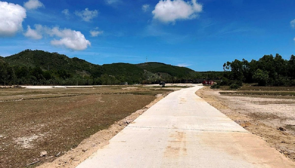 Đưa linh cữu nguyên Chủ tịch nước Trần Đức Lương về quê nhà Quảng Ngãi