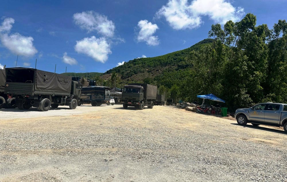 Đưa linh cữu nguyên Chủ tịch nước Trần Đức Lương về quê nhà Quảng Ngãi