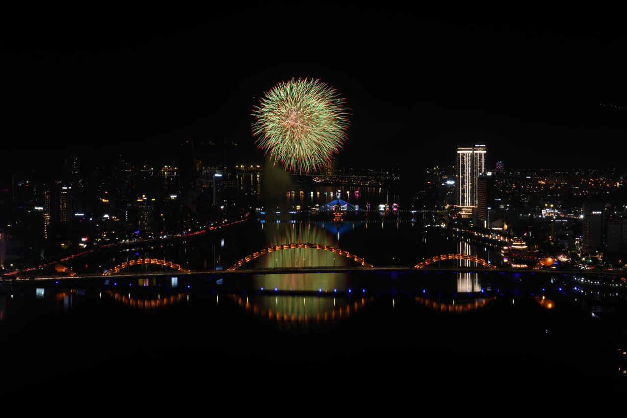 DIFF 2025 đêm thứ 3: Màn trình diễn đầy cảm xúc của Canada và Trung Quốc