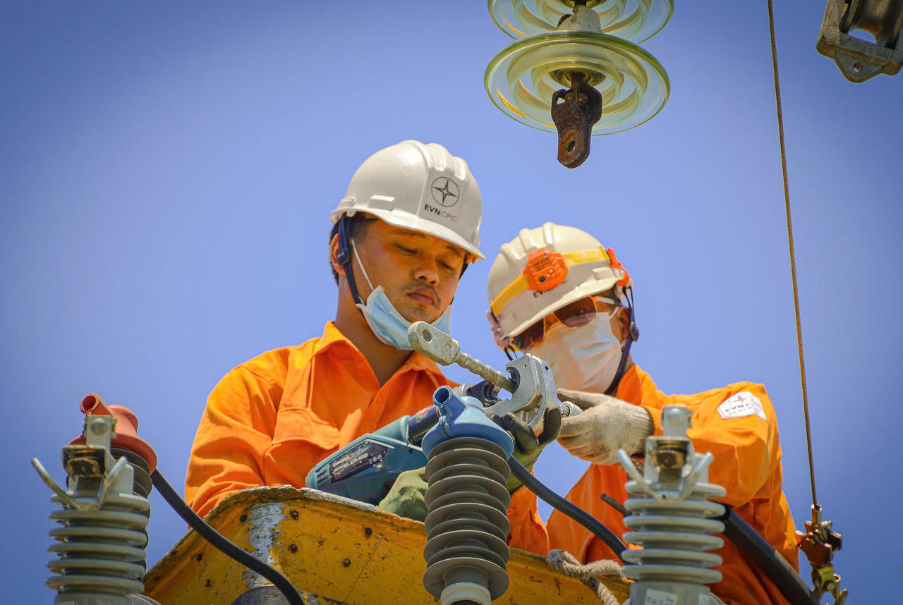 EVNCPC chủ động nhiều giải pháp đảm bảo điện mùa nắng nóng kéo dài