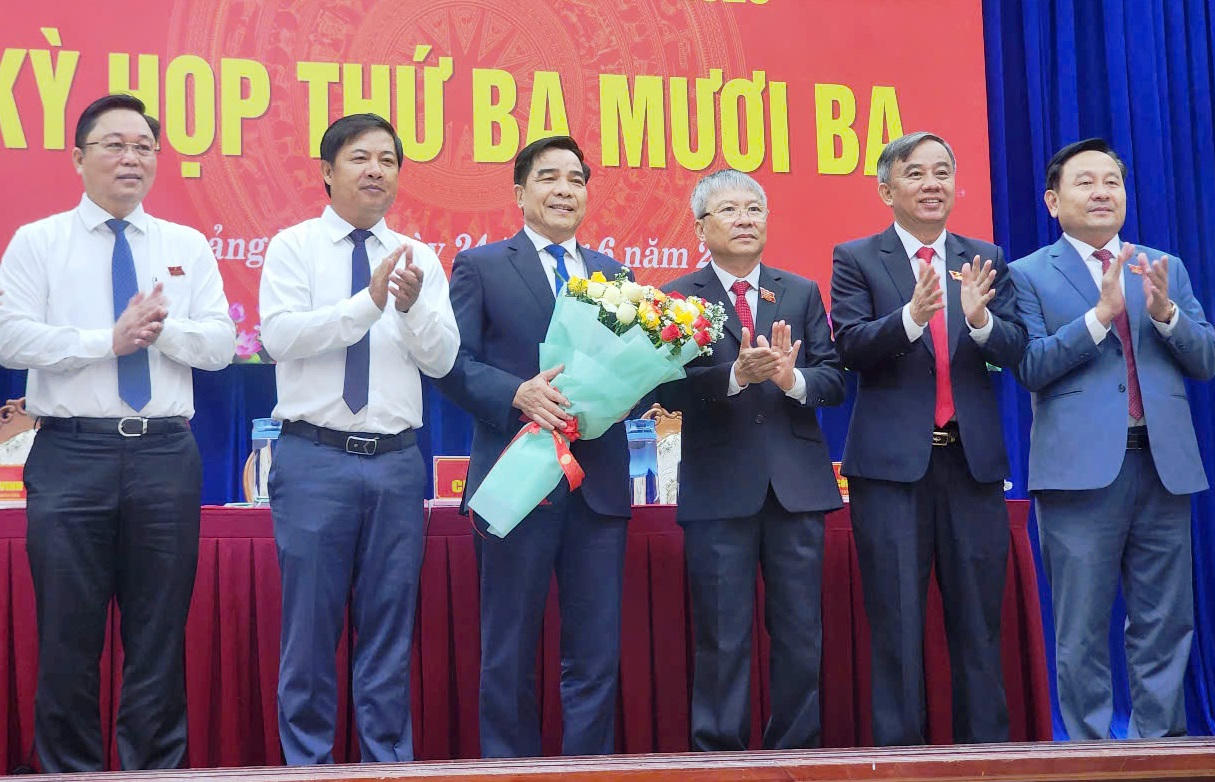 Chủ tịch UBND tỉnh Quảng Nam Lê Văn Dũng nghỉ hưu trước tuổi