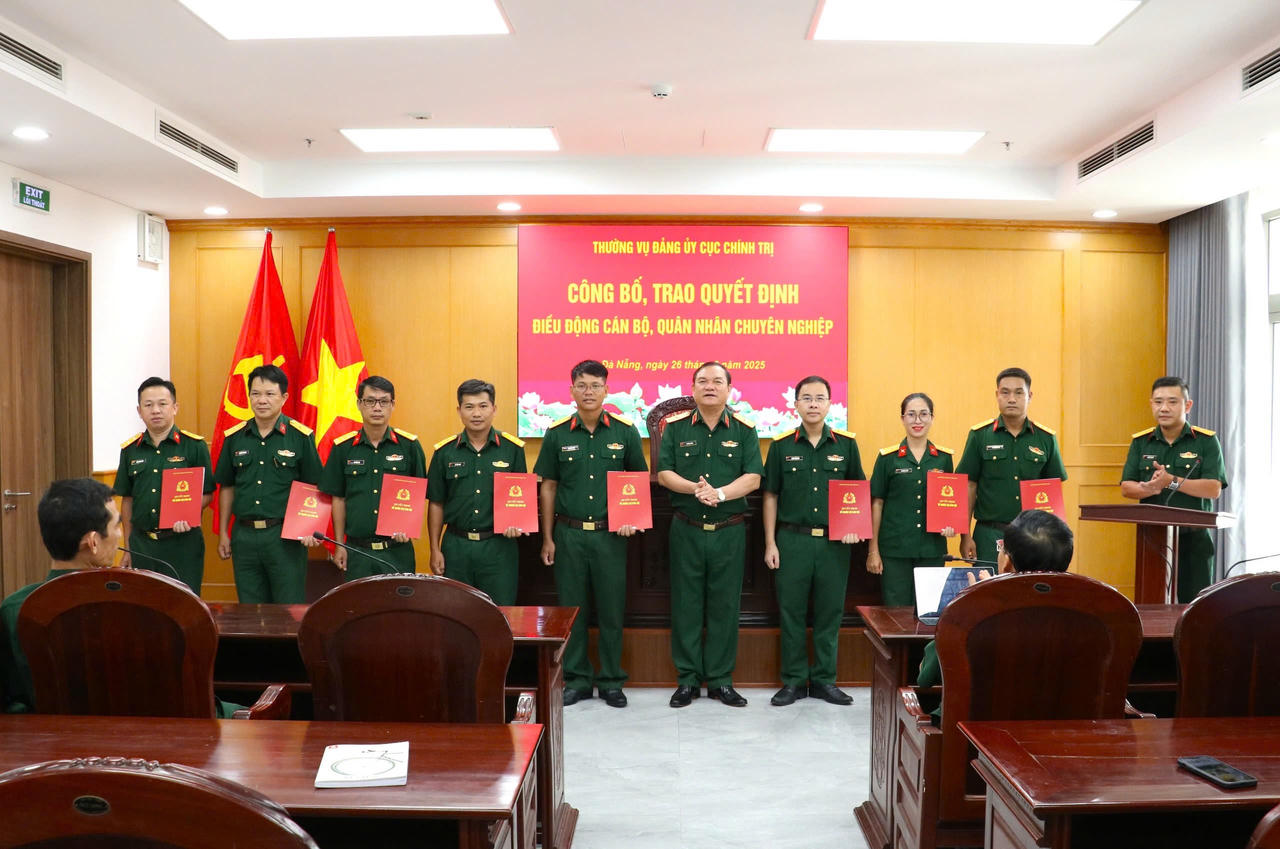 Quân khu 5 công bố điều động sĩ quan, quân nhân chuyên nghiệp năm 2025 