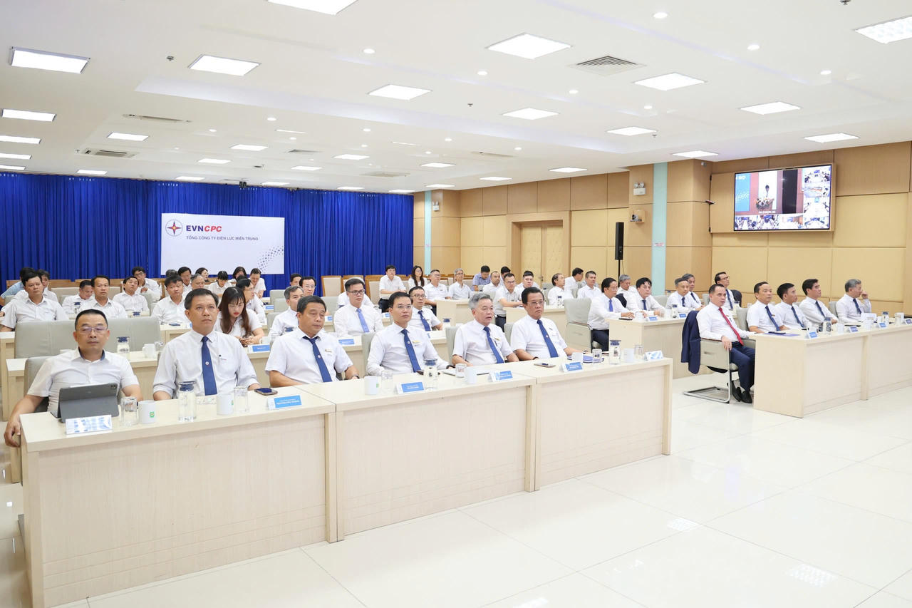 EVNCPC thành lập 6 Công ty Điện lực mới sau sáp nhập