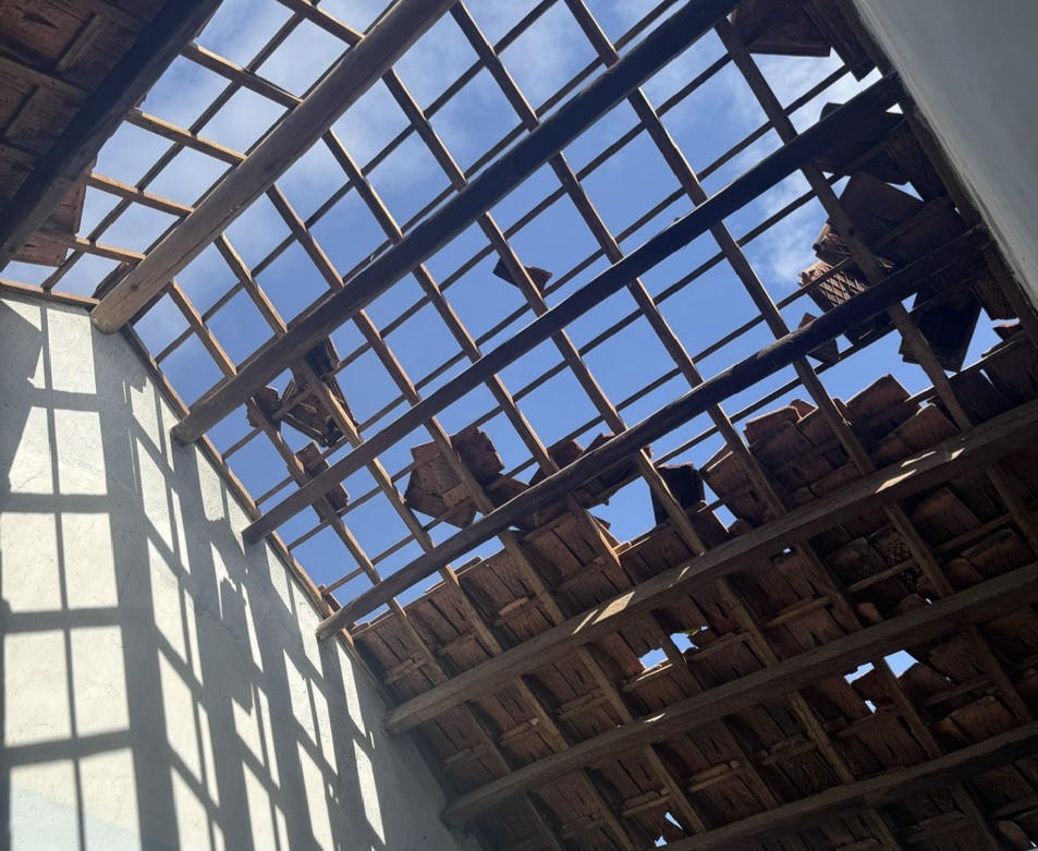 Lốc xoáy 10 phút tốc mái gần 30 ngôi nhà ở Quảng Nam