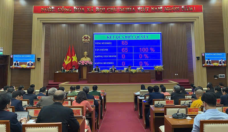 Dấu ấn trong kỳ họp HĐND đầu tiên của các địa phương sau kế hoạch "sắp xếp lại giang sơn"