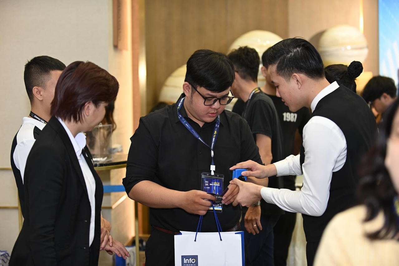 Khai mạc Triển lãm Ngày hội đầu tư - Info Finance và những điều không thể bỏ lỡ