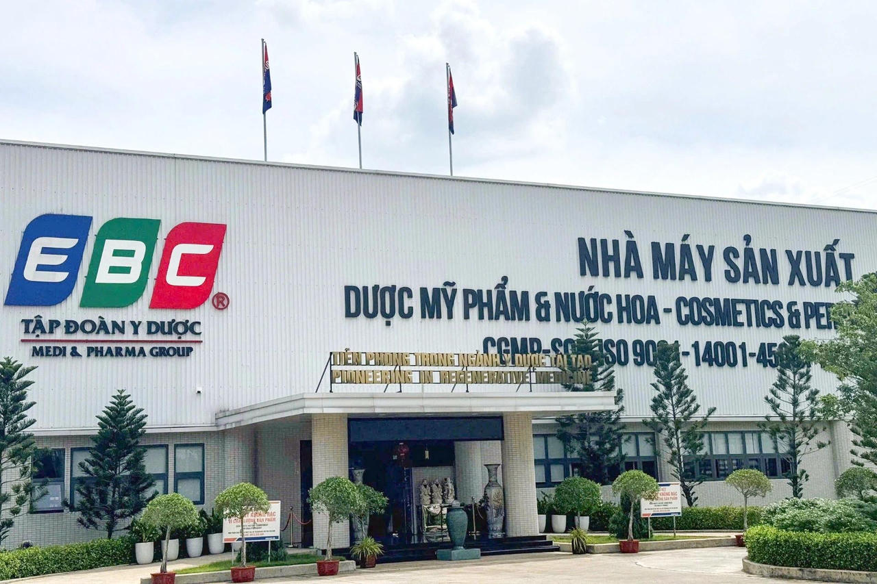 Doanh nghiệp mỹ phẩm ồ ạt nộp đơn xin rút giấy công bố tiếp nhận sản phẩm