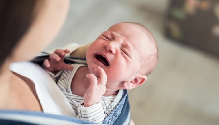 Cách trị táo bón cho trẻ sơ sinh an toàn, hiệu quả tại nhà