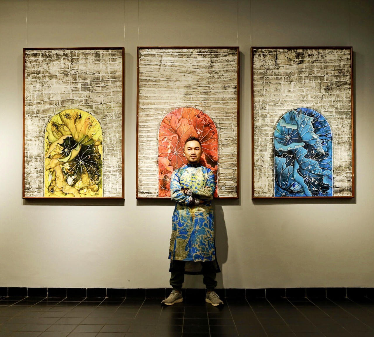 Những bức vẽ tươi mới về Sen của hoạ sĩ Lê Hoà