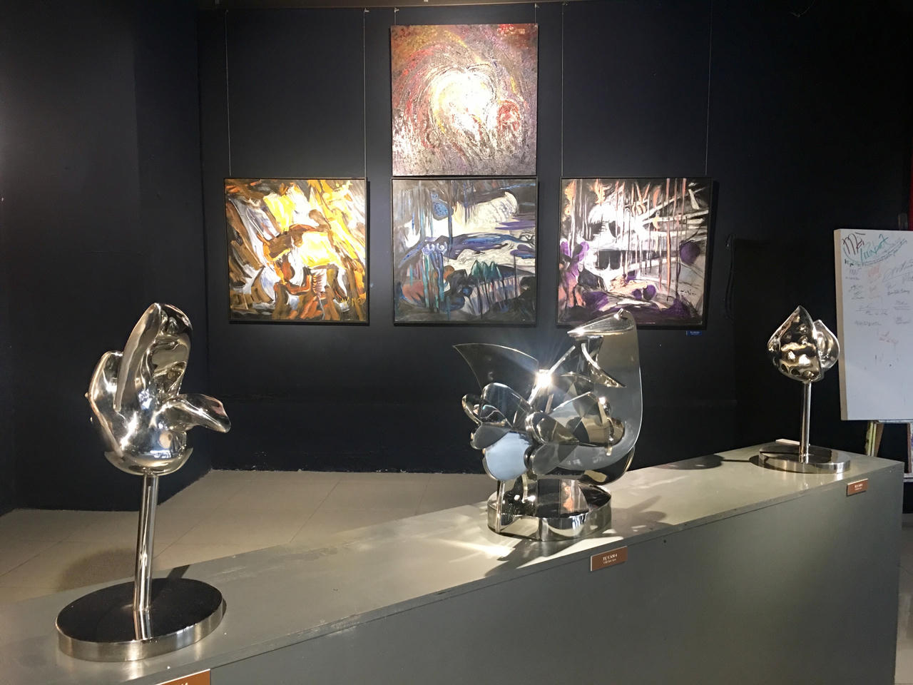 Phạm Văn Hạng cứ kiêu căng mà sống với tuổi già