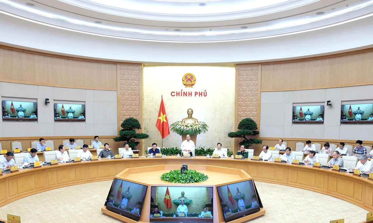 Thủ tướng Chỉnh phủ yêu cầu khẩn trương hoàn thiện dự thảo Luật đầu tư công