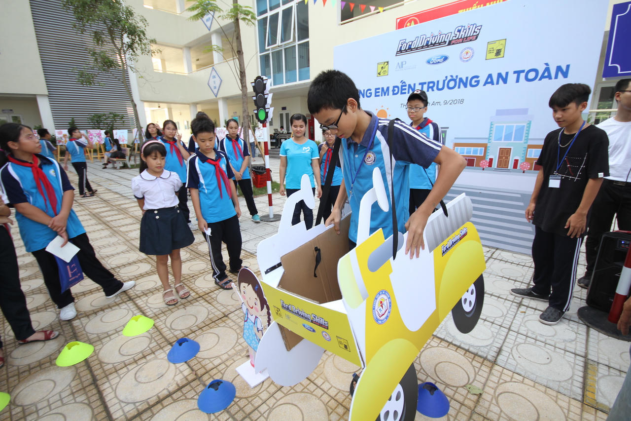 Ford Việt Nam thực hiện nhiều hoạt động hướng về học sinh mùa khai giảng 2018