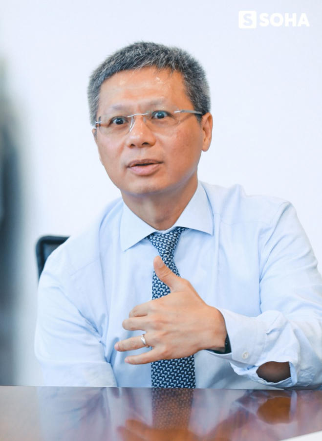 CEO Techcombank: “Cuộc sống mà bằng phẳng quá thì không còn gì thú vị” 