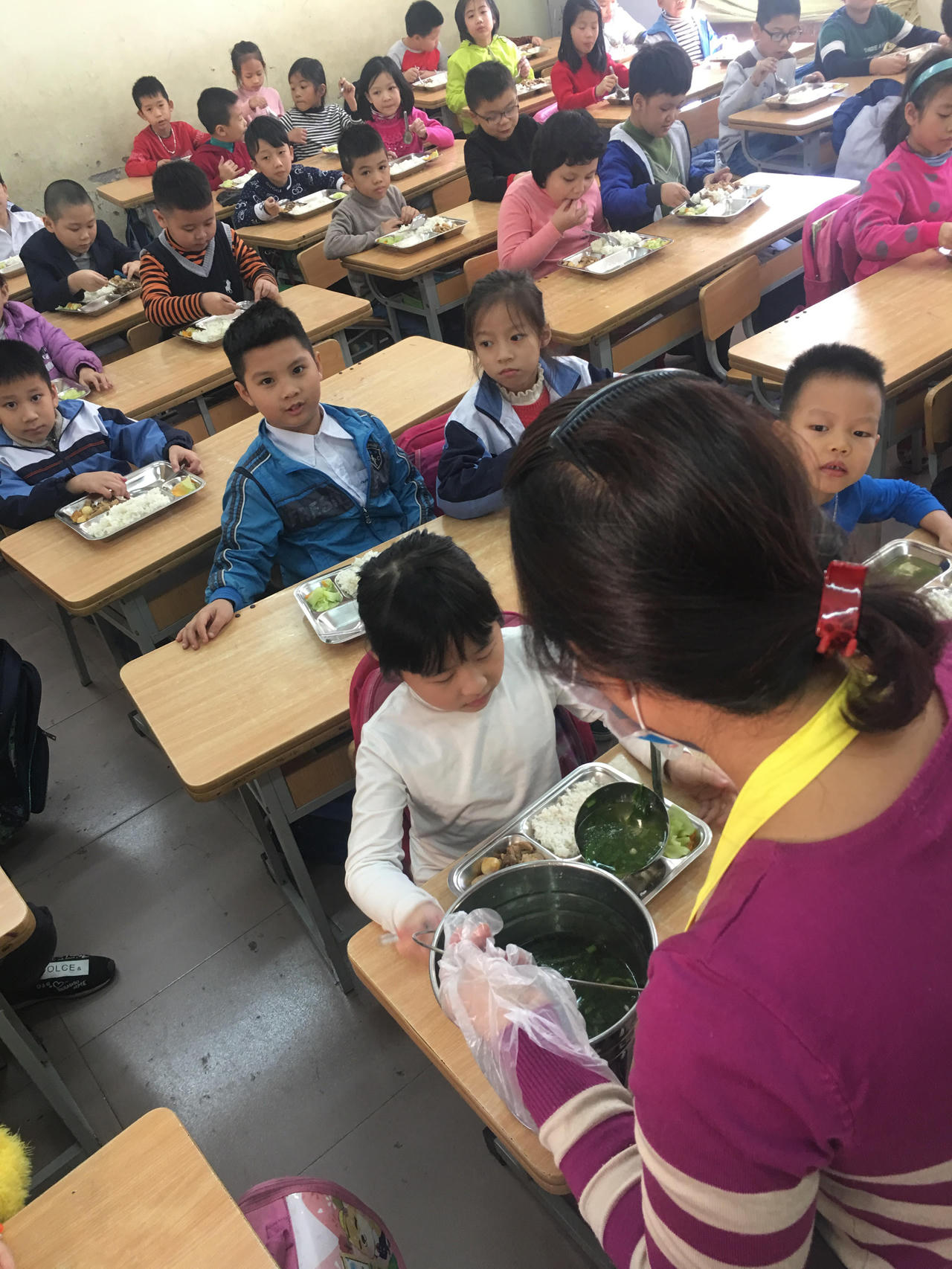 Minh bạch thông tin để đẩy lùi tin xấu, bài học từ Trường tiểu học Sài Đồng