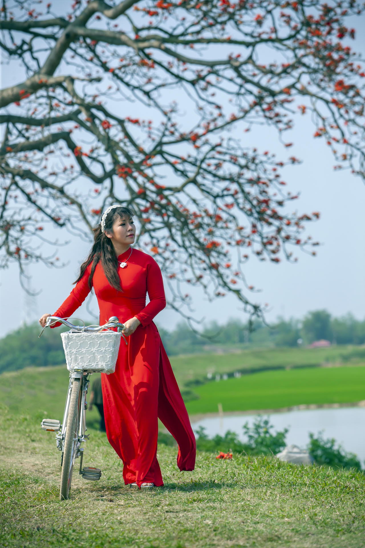 Bó đuốc thắp đỏ trời tháng Ba