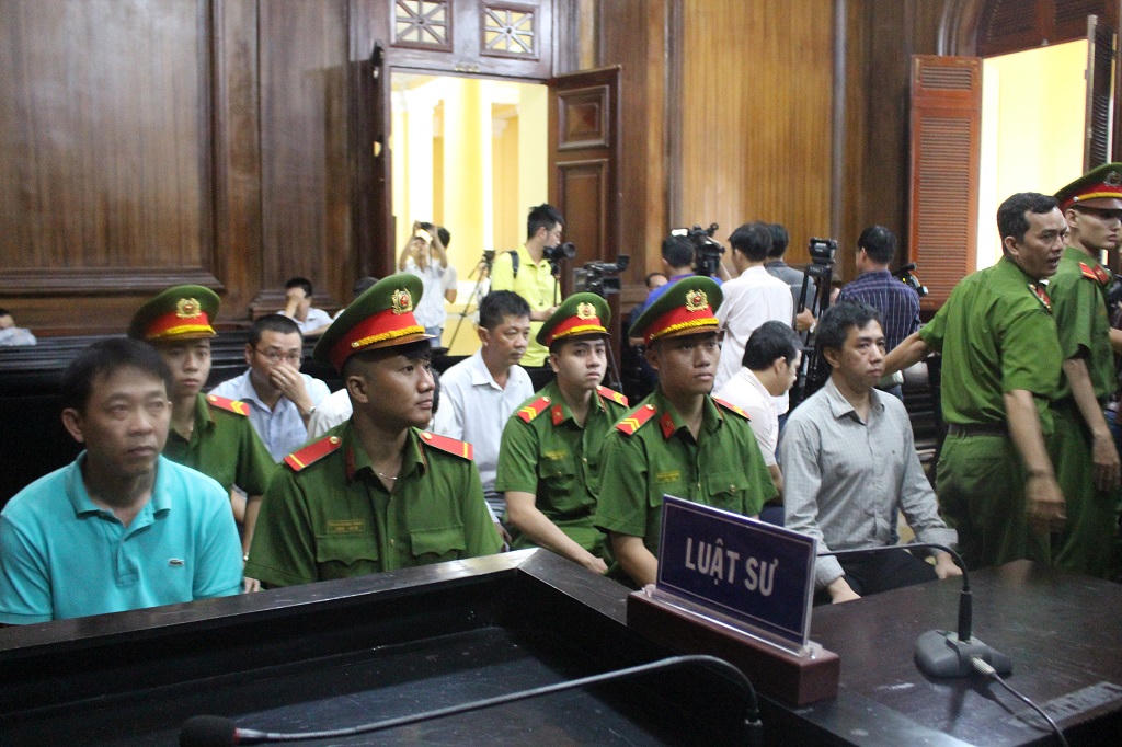 Xét xử vụ VN Pharma: Buôn bán thuốc giả nhưng mức án cao nhất chỉ 20 năm tù