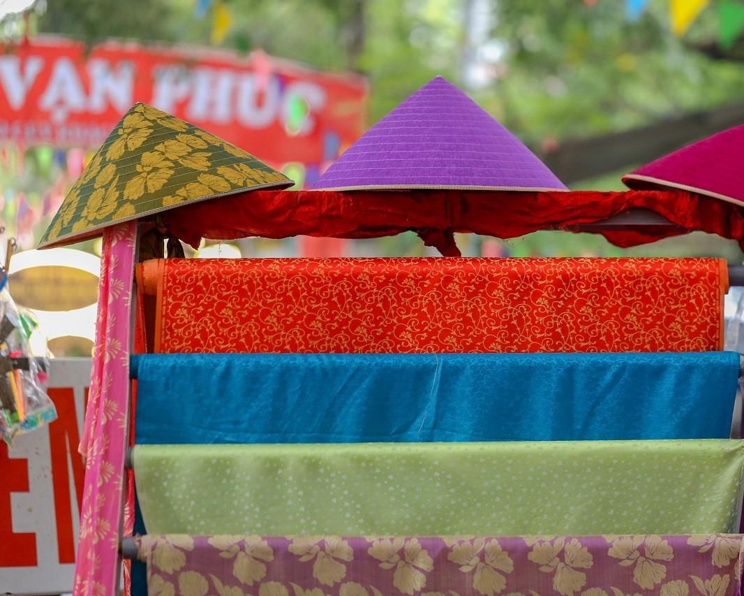 Tôn vinh danh thắng và làng nghề Việt Nam