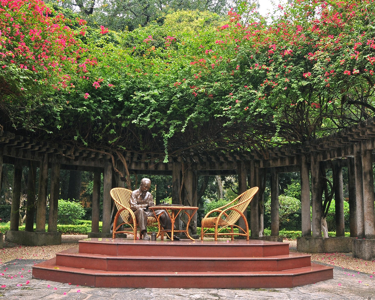 55 năm bảo tồn và phát huy giá trị Khu Di tích Chủ tịch Hồ Chí Minh tại Phủ Chủ tịch