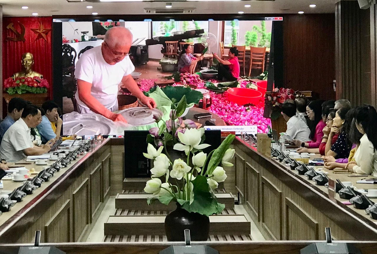 Nâng tầm giá trị của hoa sen trong cuộc sống hiện đại