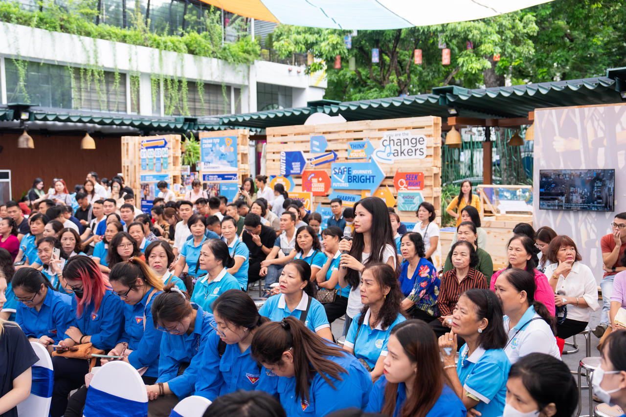 Lần đầu tiên đối thoại giữa thanh niên và lãnh đạo về chủ đề phòng, chống mua bán người