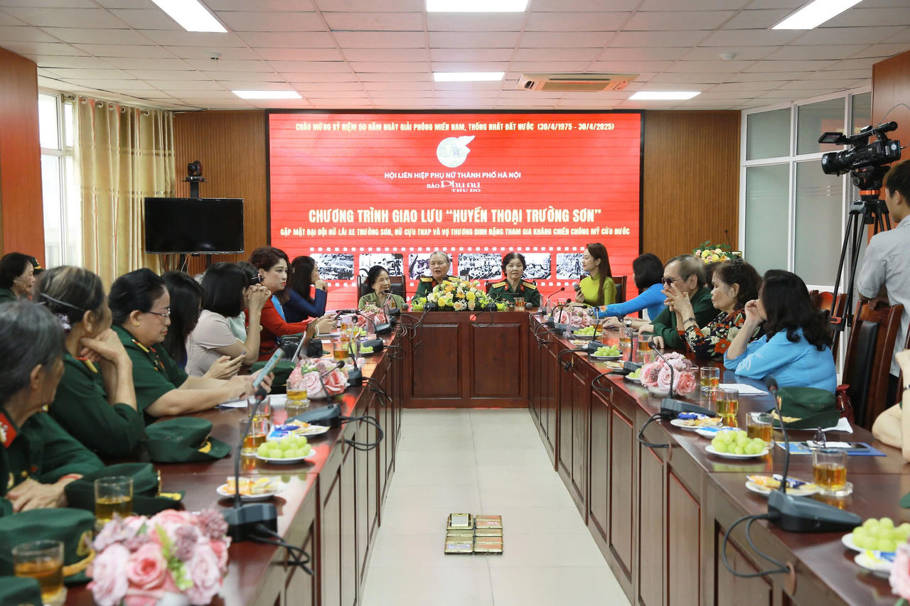 Giao lưu 'Huyền thoại Trường Sơn'