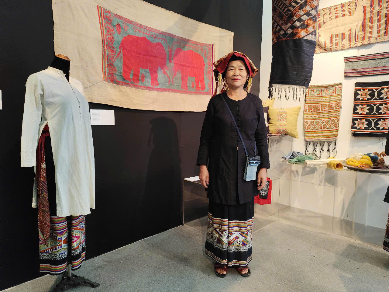 “Nối mạch di sản cộng đồng” hỗ trợ phụ nữ DTTS bảo tồn di sản văn hóa