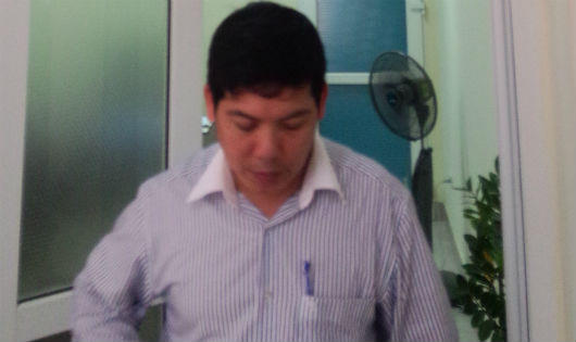 Phú Thọ: Dân không đồng thuận đặt lại ụ bê tông chặn cầu Việt Trì