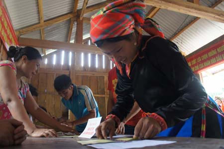 Cử tri đảo Thổ Châu, Trường Sa và Mường Tè đi bầu cử sớm