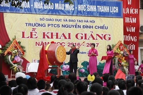 Chủ tịch nước, Thủ tướng đánh trống khai giảng tại Hà Nội