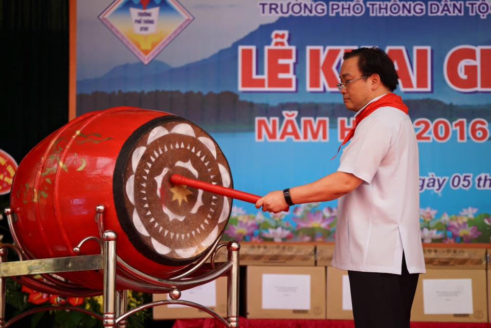 Chủ tịch nước, Thủ tướng đánh trống khai giảng tại Hà Nội