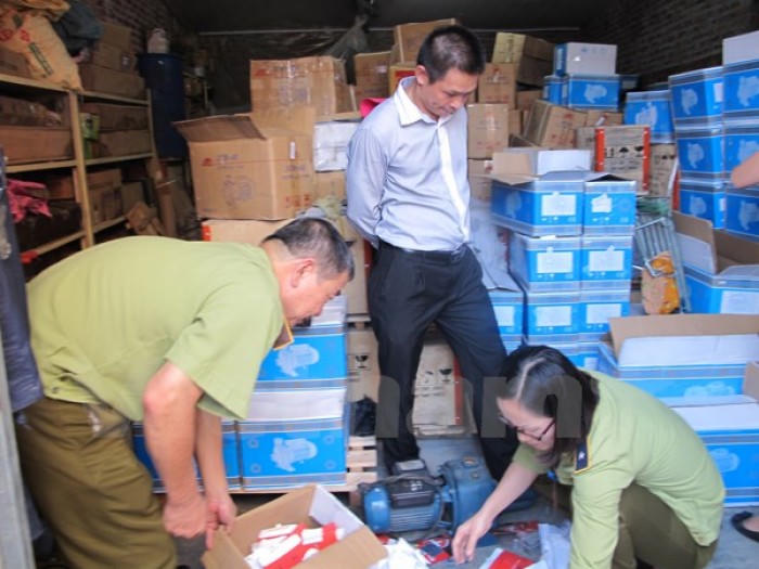 Hà Nội: Gần 70 bị can khởi tố về buôn lậu và gian lận thương mại