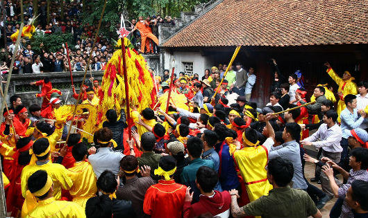 Lễ hội 2017: Giảm phản cảm, bạo lực, trục lợi