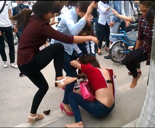 Bộ trưởng Phùng Xuân Nhạ chấn chỉnh đạo đức nhà giáo