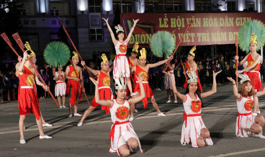 Khai hội Đền Hùng: Tưng bừng lễ hội văn hóa dân gian