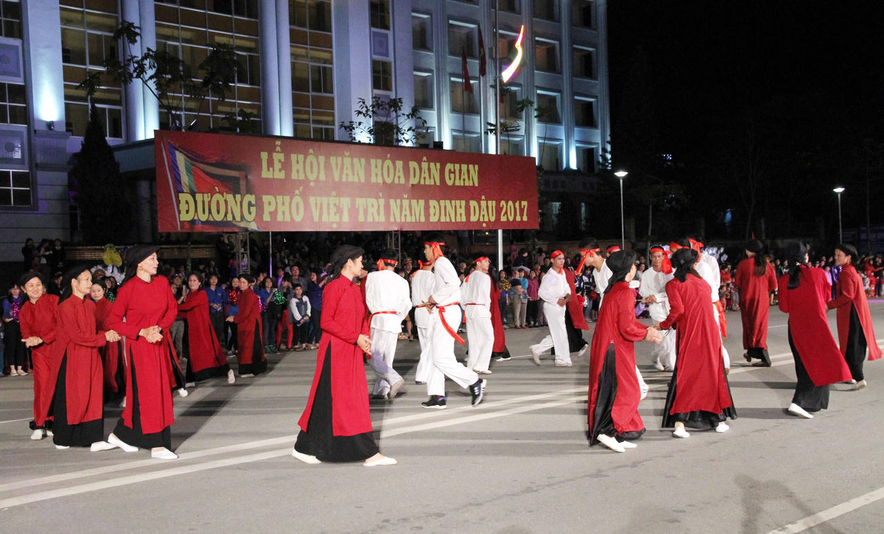 Khai hội Đền Hùng: Tưng bừng lễ hội văn hóa dân gian