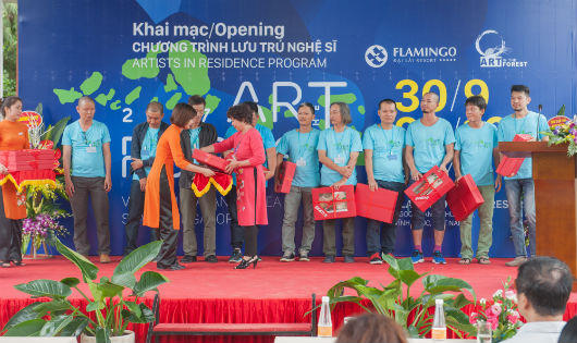 Flamingo khai mạc Chương trình Lưu trú nghệ sĩ Art In The Forest 2017