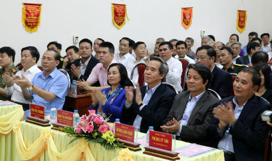 Trưởng Ban Kinh tế Trung ương về đất vua Hùng dự ngày hội Đại đoàn kết