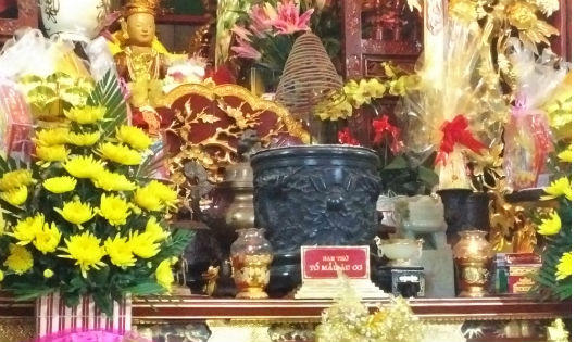 Thành kính, linh thiêng khai hội Đền Mẫu Âu Cơ