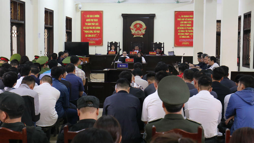 Xét xử phúc thẩm đường dây đánh bạc nghìn tỷ: 26 bị cáo xin xử vắng mặt