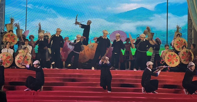 1000 học sinh, diễn viên, nghệ nhân Yên Bái biểu diễn Festival khèn Mông