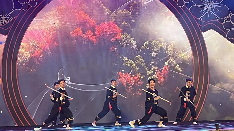 Rộn rã sắc hoa Tớ dày miền sơn cước Mù Cang Chải