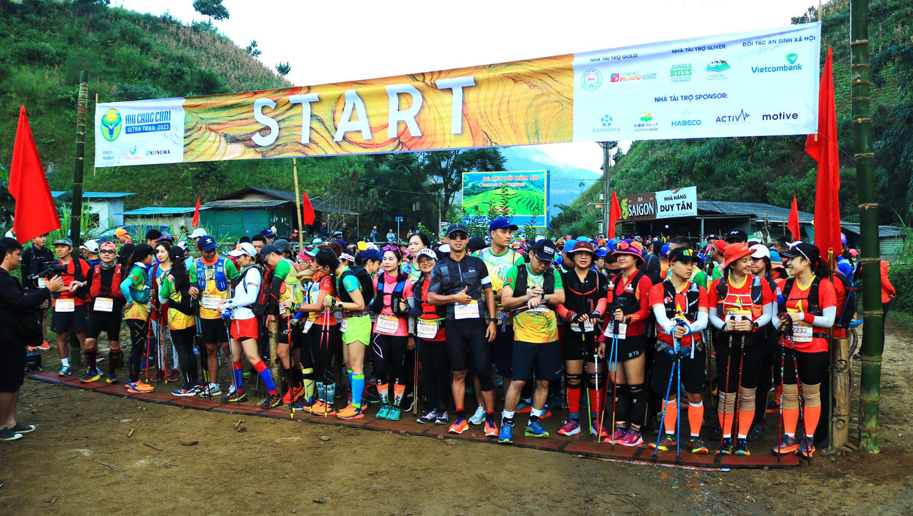 1.170 vận động viên tham gia giải chạy việt dã Mù Cang Chải