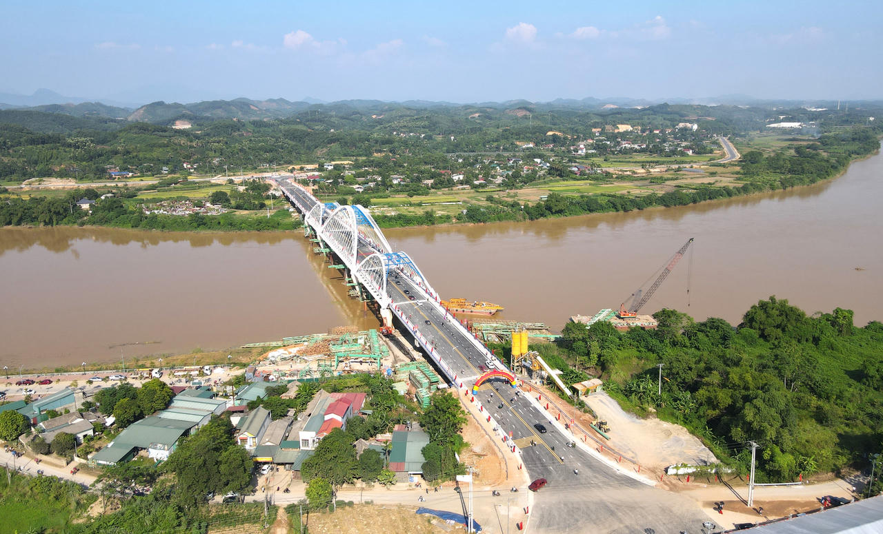 Yên Bái khánh thành cây cầu thứ 8 bắc qua sông Hồng