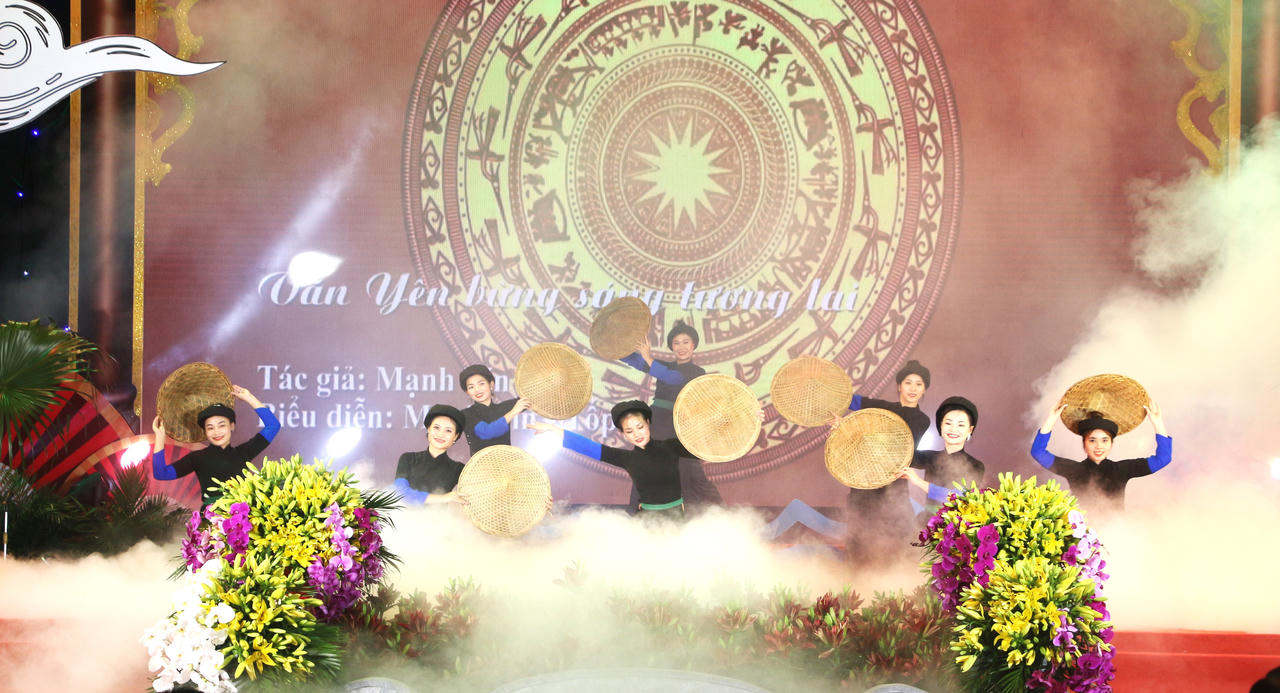 Khai mạc lễ hội đền Đông Cuông 2023