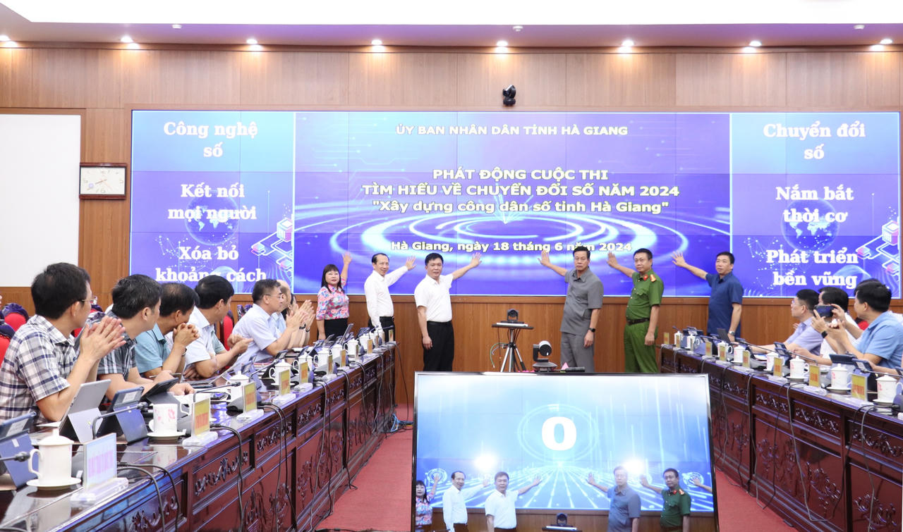 Hà Giang phát động cuộc thi trực tuyến 'Xây dựng công dân số'