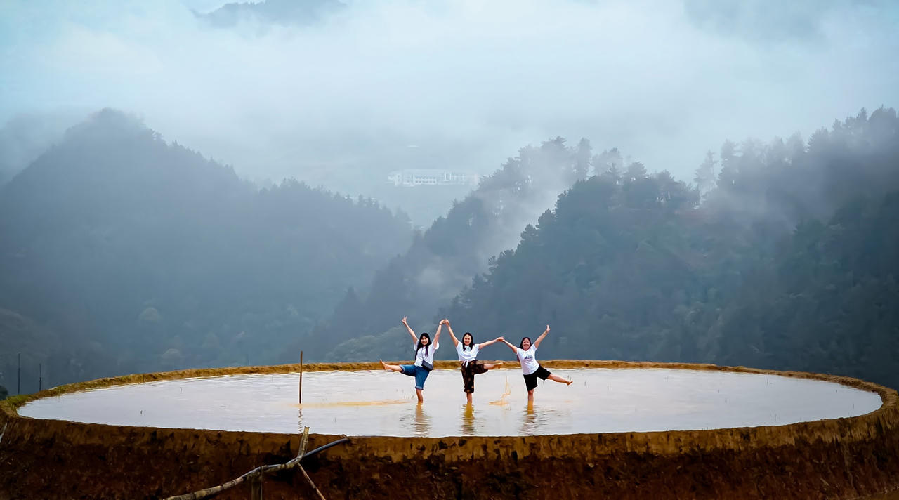 Sức hút từ thửa ruộng bậc thang mùa nước đổ ở Mù Cang Chải