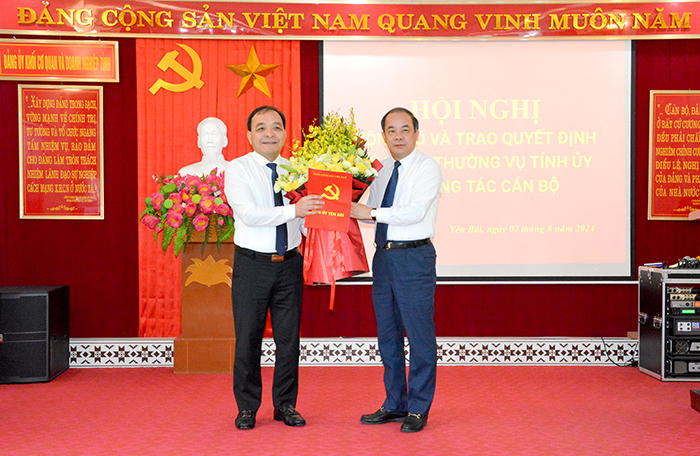 Bí thư huyện ủy giữ chức Bí thư Đảng ủy Khối cơ quan và doanh nghiệp Yên Bái